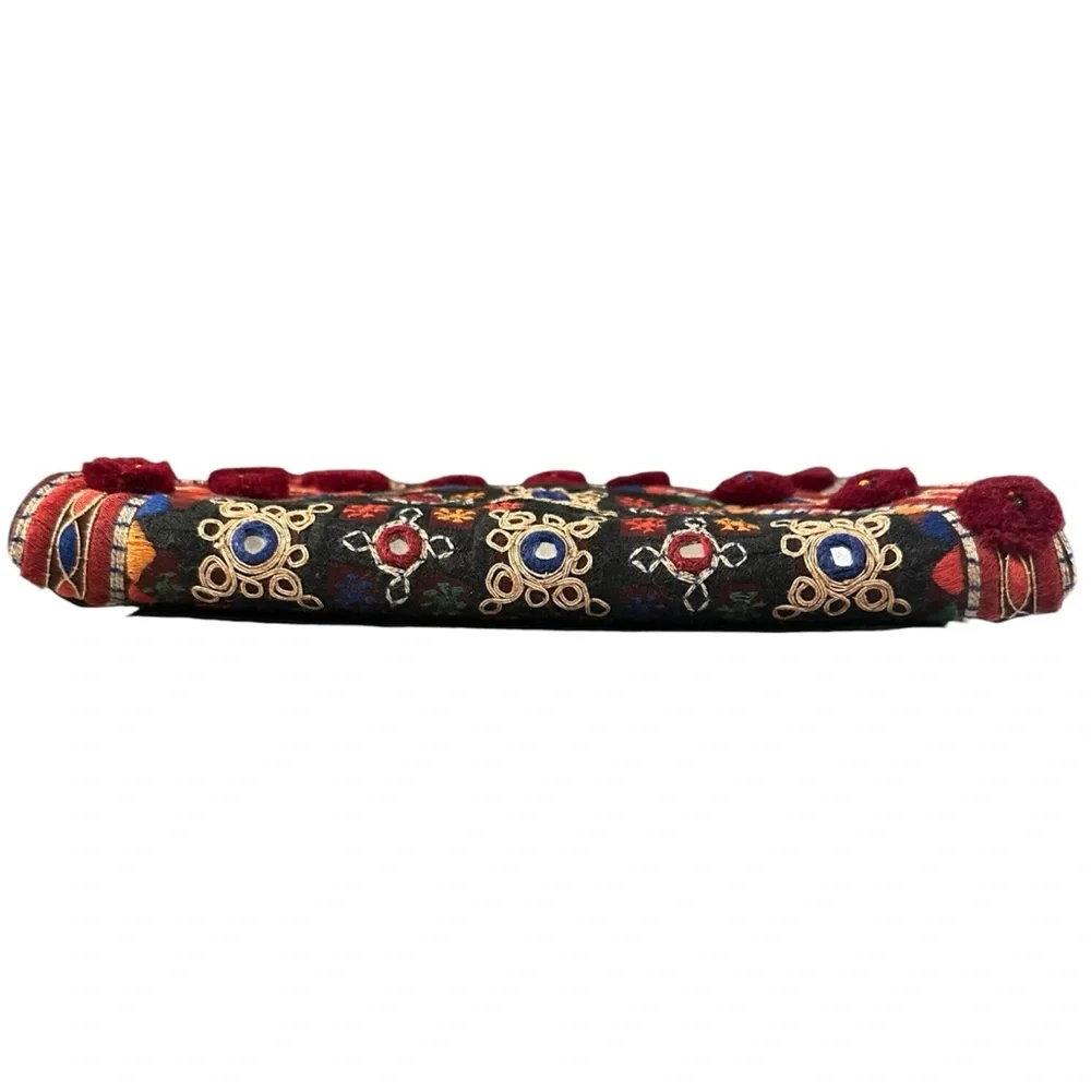 Etro Goa Leather Embroidery Bead & PomPom Magnetic Closure Braided Shoulder Bag - Picture 5 of 8